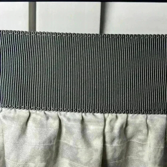 LOFT Silk Blend Floral A-Line Skirt Size 10 Gray & Cream - Picture 3 of 9